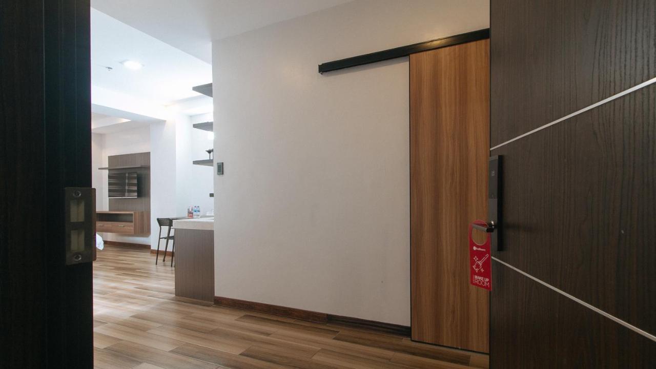Reddoorz Plus @ Bez Tower And Residences San Juan San Juan  Exterior foto