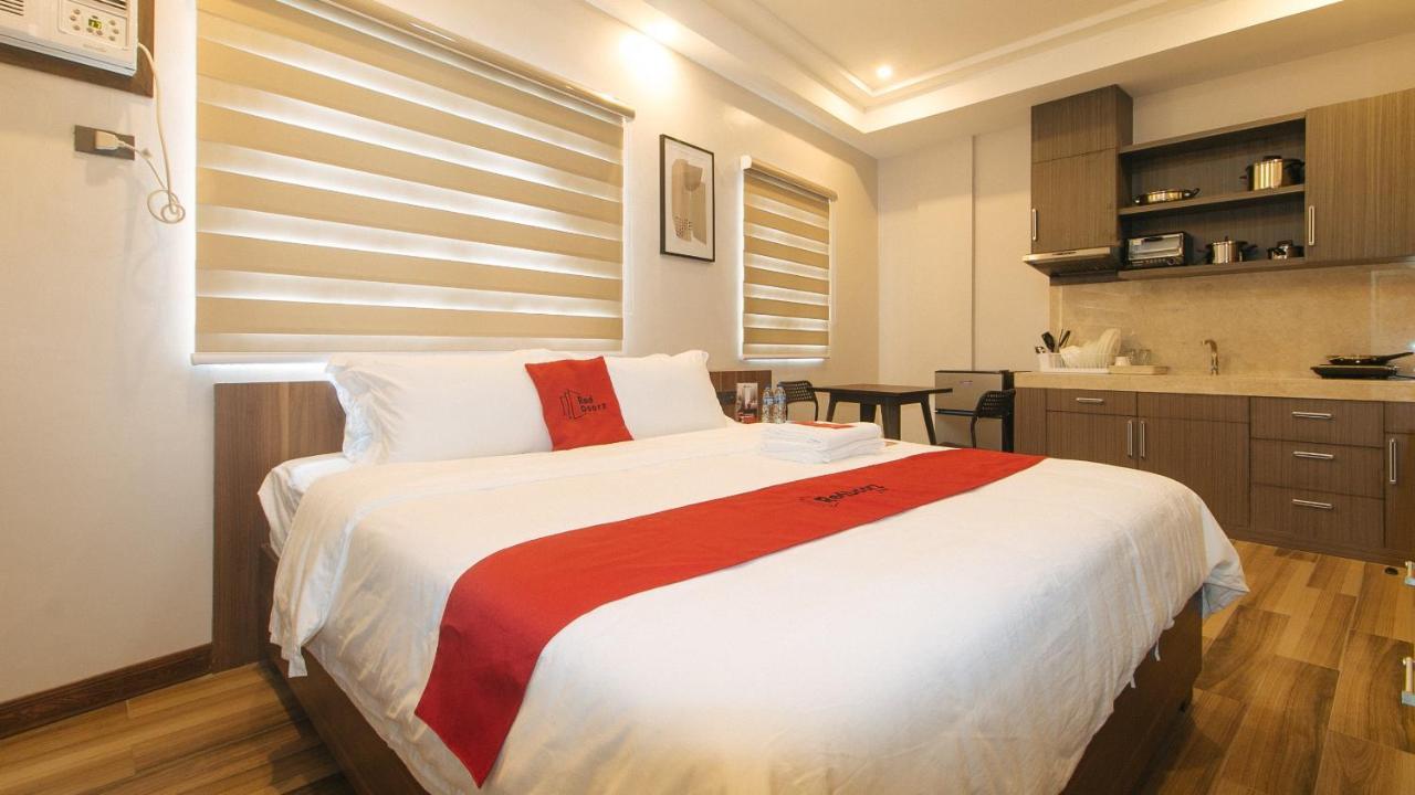 Reddoorz Plus @ Bez Tower And Residences San Juan San Juan  Exterior foto