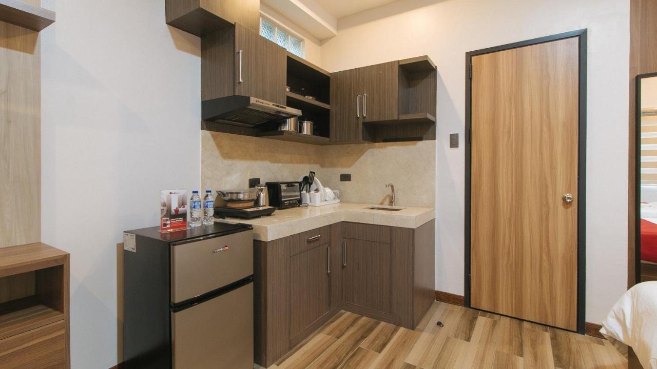 Reddoorz Plus @ Bez Tower And Residences San Juan San Juan  Exterior foto